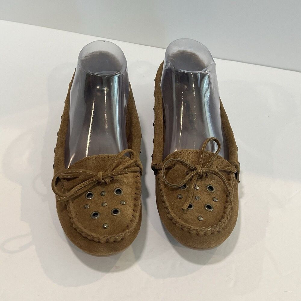 Minnetonka US7 Studded Moccasins Suede Leather Boho Casual Driving Comfort 69493